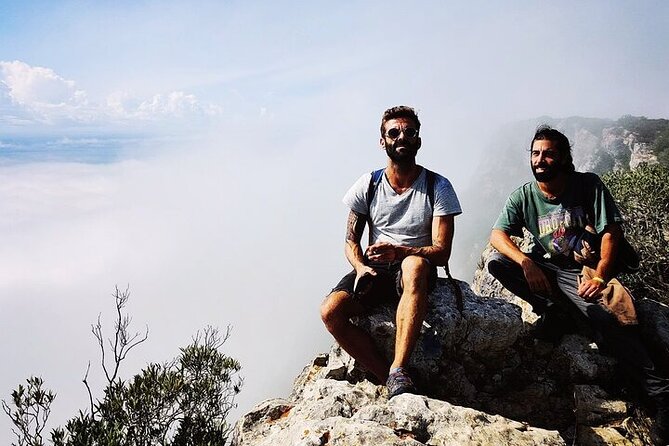 Hiking tour to the highest limestone cliff of continental Europe - Getting there from Lisbon: pickup that keeps the day on track