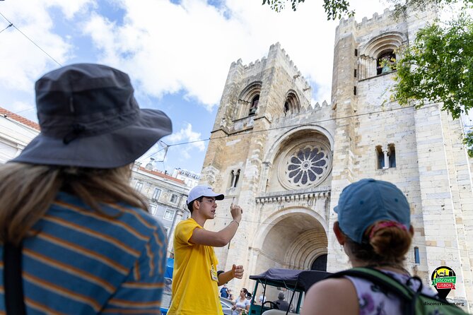 Historic Walking Tour Through Lisbon’s Oldest Neighborhood - Walking Tempo, Pickup Options, and Group Size Reality Check