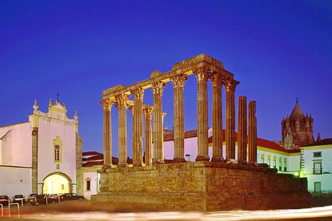 Historical Évora - PRIVATE Full Day Tour - Cork, Wine and Olive Oil Haven - Roman Temple, Sé of Évora, and the Old City Core