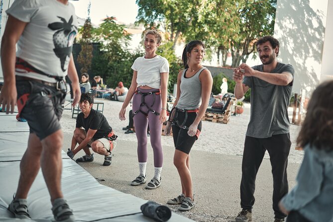 Introduction to Climbing in Pilar 7 Lisbon - Your 1-hour intro at Pilar 7: what you actually do