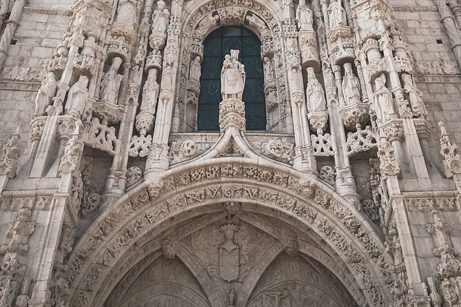 Jeronimos Monastery Guided Tour - Small Groups - Tickets Included - The South Portal secrets: a detail-driven moment