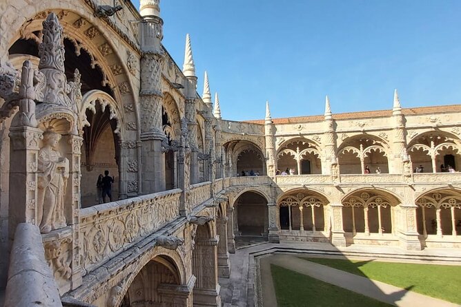 Jeronimos Monastery, Tickets and Guided Visit - Language, guide style, and group vibe