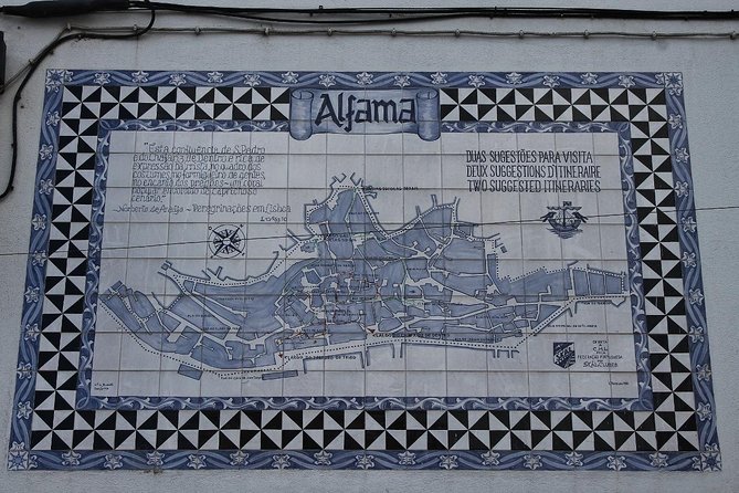 Jewish Sephardic history in Lisbon - Bertrand Bookstore in Chiado: an old shop with a Jewish thread