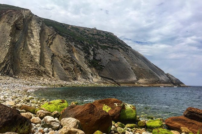 Jurassic Hiking tour to footprints of dinosaur in Espichel Cape - Stop 1: Fortaleza de Santiago for Salt-Pool Views and Quick History Photos