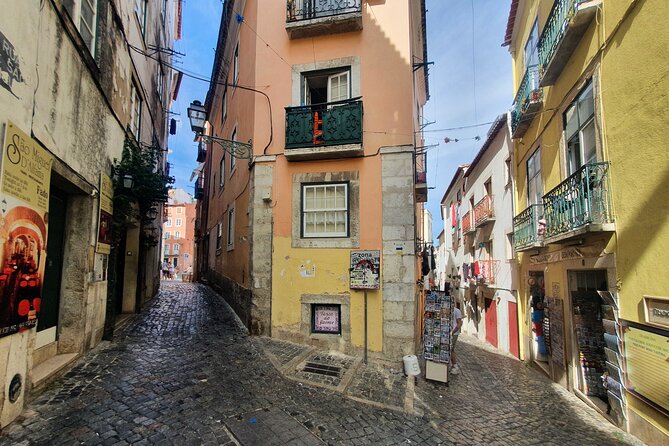 Lisboa: Old Town, New Town & Belem Small-Group Full Day Tour - Santa Justa lift and Chiado: Lisbon’s view-makers and shop-lined streets