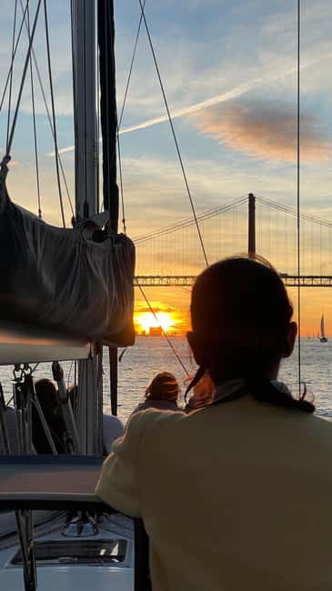 Lisboa:Sunset Sailing Tour at Tagus River with welcome drink - Price and value: is $41 worth it?