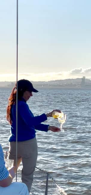 Lisboa:Sunset Sailing Tour at Tagus River with welcome drink - MAAT and the Museum of Electricity: Lisbon beyond the postcard