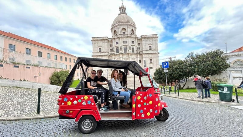 Lisboa: Tuk Tuk ride in Alfama & pick-up you at the hotel. - Why a vintage tuk tuk makes sense for Lisbon’s hills