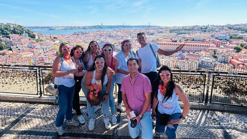 Lisboa: Tuk Tuk ride in Alfama & pick-up you at the hotel. - Private group value: price, time, and how to decide if it fits