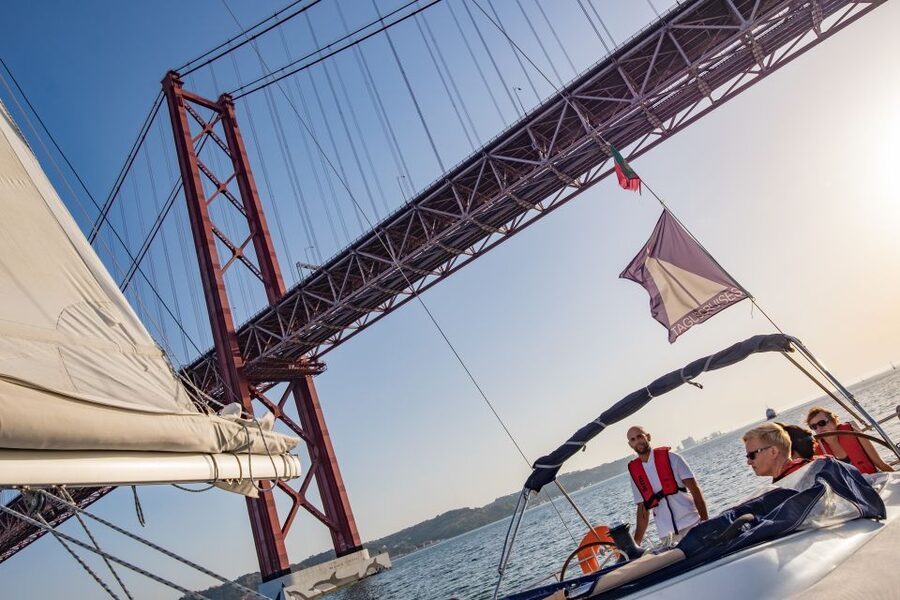 Lisbon: 1 or 2-Hour Cruise along the Tagus River - Onboard comfort: yacht basics that actually matter