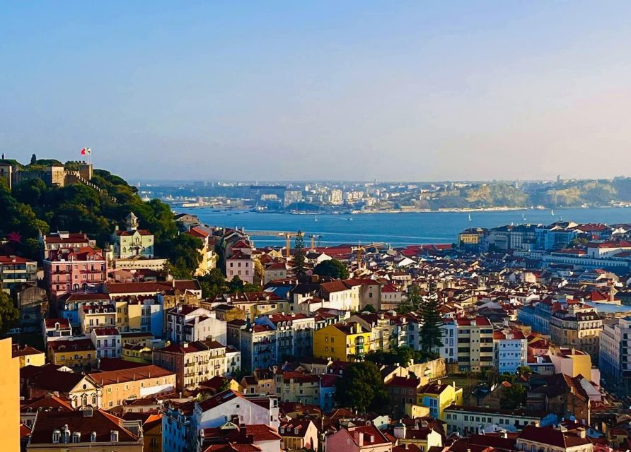 Lisbon:2-hour sightseeing TukTuk Tour with free Pickup - What’s included (and what you need to plan separately)