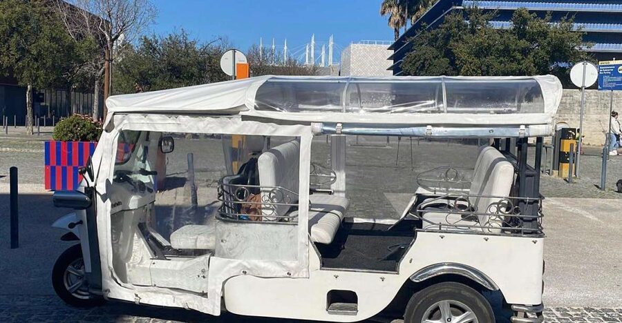 Lisbon:2-hour sightseeing TukTuk Tour with free Pickup - Price and value: is $70 per person worth it?