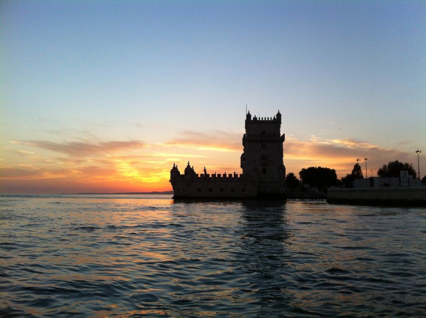 Lisbon: 2-Hour Sunset Sailing Tour on Luxury Sailing Yacht - The Speed, the Comfort, and the 2-Hour Pace