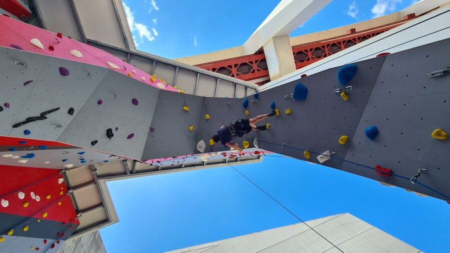 Lisbon: 25 de Abril Bridge Guided Climbing Experience - Your 1-hour guided lesson: what you actually do