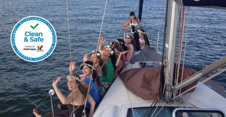 Lisbon 2H Private Tour by SAILBOAT / SAIL / POWER CATAMARAN - Price and Value: What $294 Covers for Up to 8 People