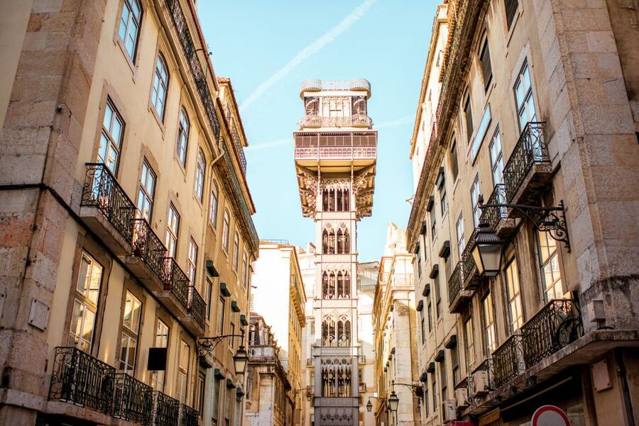 Lisbon: 3-Hour Historical Tour - Meeting at São Roque, then stepping into Saint Roch mode