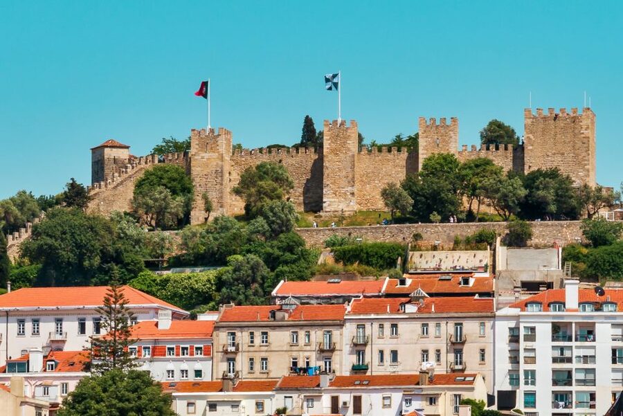 Lisbon: 3-Hour Historical Tour - The world’s oldest bookstore: culture you can feel