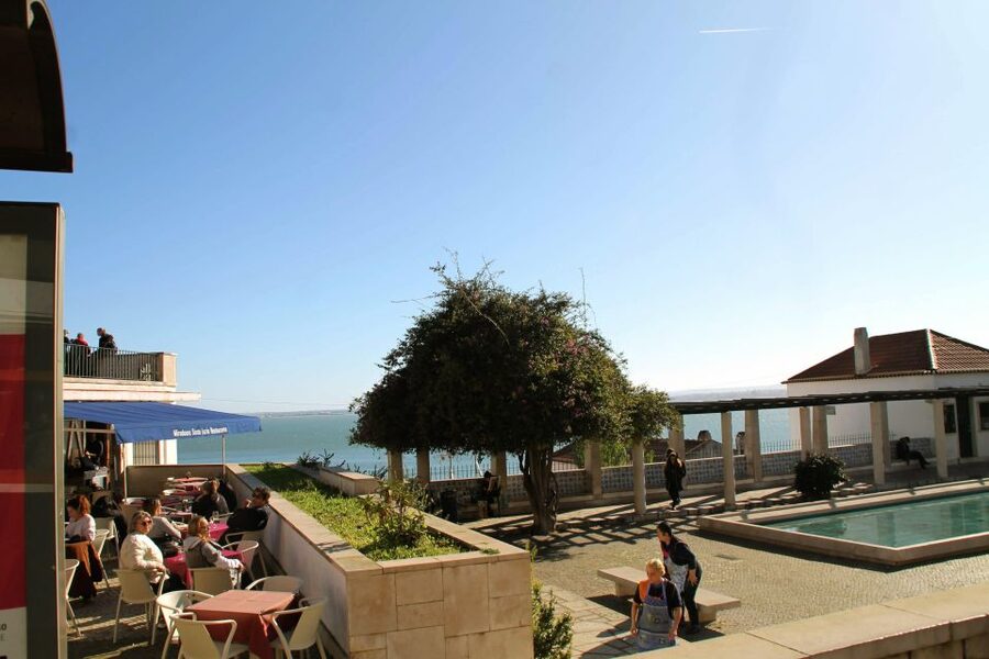 Lisbon: 3-Hour Sightseeing Tuk-Tuk Tour with Free Pickup - Electric Tuk-Tuks and the Rules You’ll Notice in the Vehicle