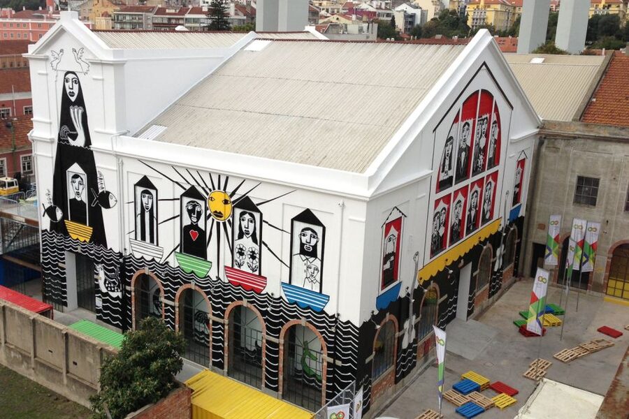 Lisbon: 3-Hour Street Art Tuk Tuk Tour - Your guide: what makes the best ones so good