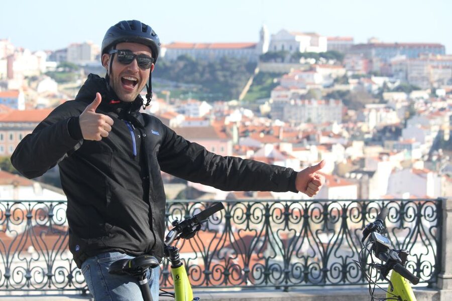 Lisbon: 3-Hour Tour by E-Bike - Getting there: Largo da Severa 7A and the Martim Moniz shortcut