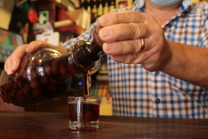 Lisbon 4 Foodies Tour - From Street Food to Awarded Chefs’ Portuguese Delicacies - Bairro Alto: The Late-Night Eating Zone