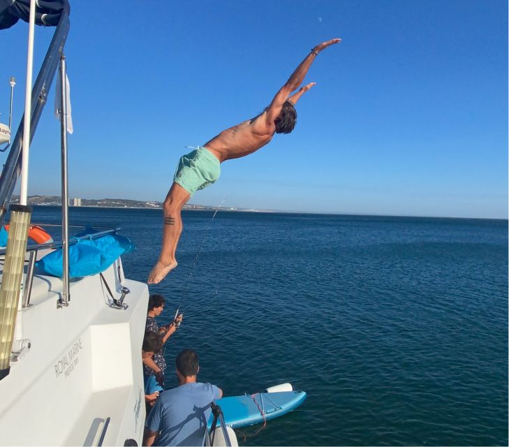 Lisbon: 4h Private Luxury Catamaran Tour with Welcome Drink - FAQ