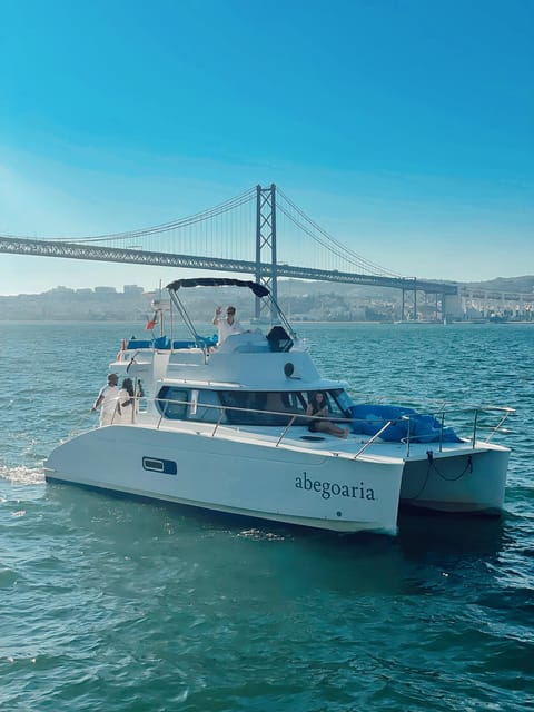 Lisbon: 4h Private Luxury Catamaran Tour with Welcome Drink - Price and Value: What $789 Buys for Up to 14