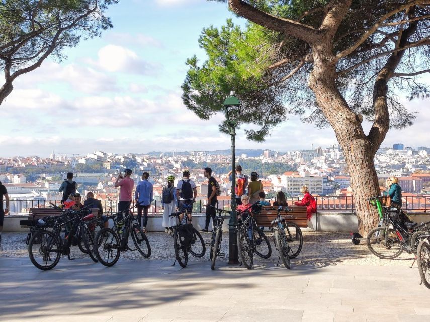 Lisbon: 7 Hills Panoramic Guided Tour by E-Bike - What to bring (and what to wear) for comfort and safety