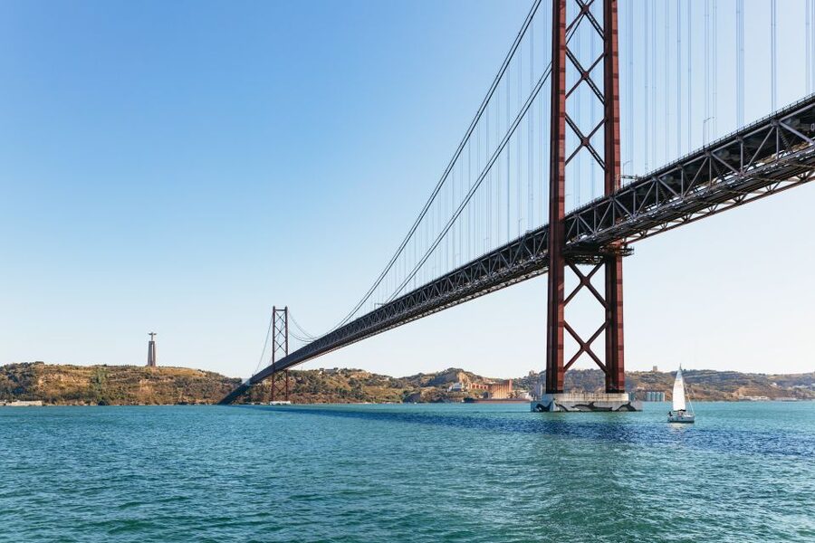 Lisbon: 72/96-Hour Hop-On Hop-Off Bus, Tram & Boat Ticket - The Value Trick: Blue Bus, Purple Bus, Tramcar, and Yellow Boat in One Ticket