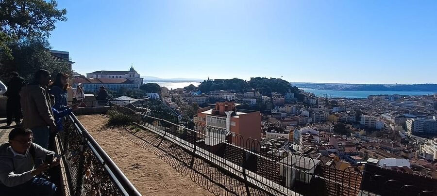 Lisbon: 8 Hour Private Tour through Lisbon (up to 7 people) - Arco and Rua Augusta, then Rossio: classic center Lisbon in motion