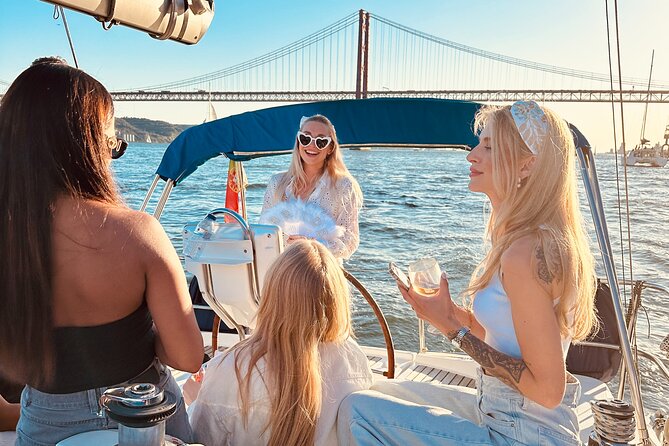 Lisbon Adventure: 2 Hours Tuk-Tuk Tours and 2 H Sunset Sailing - Key highlights worth planning for