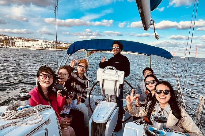 Lisbon Adventure: 2 Hours Tuk-Tuk Tours and 2 H Sunset Sailing - Commerce Square and the Tagus transfer: the city hands you off to the water
