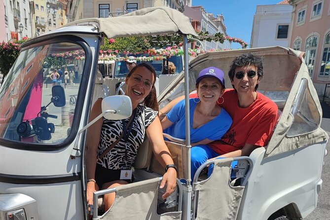 Lisbon Adventure: 2 Hours Tuk-Tuk Tours and 2 H Sunset Sailing - What to watch for: comfort, pacing, and how to get your best photos