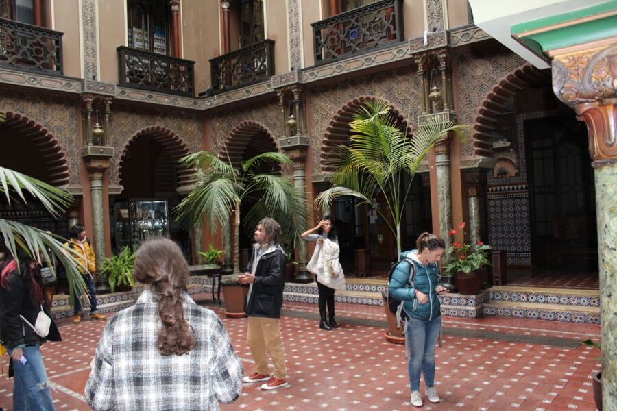 Lisbon: African History and Heritage Walking Tour - Chafariz d’El Rei: how a fountain can explain social class