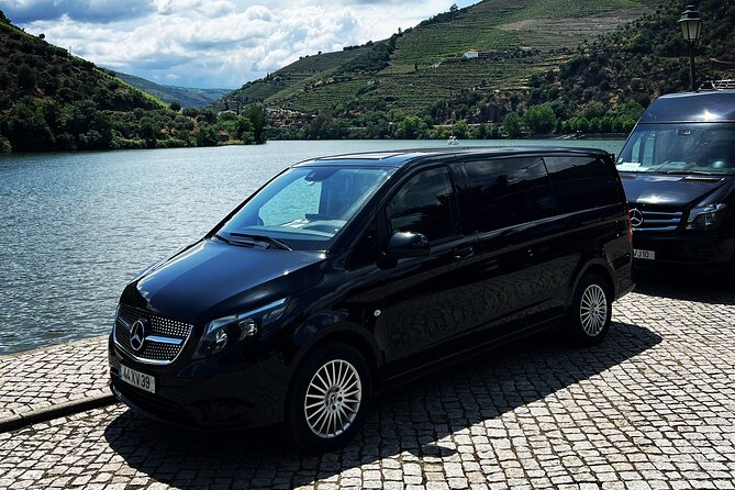 Lisbon Airport Private Transfer - Your Private Van Experience: Comfort, Water, and Group Size