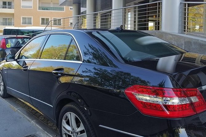 Lisbon Airport Transfer - Who should book this Lisbon airport transfer