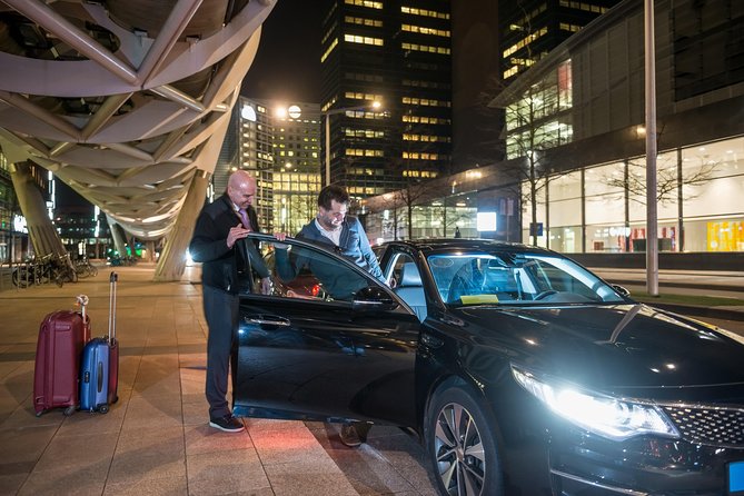 Lisbon Airport Transfer (Airport to Hotel or address in Lisbon) ROUND-TRIP - The ride to your Lisbon hotel: direct, not complicated