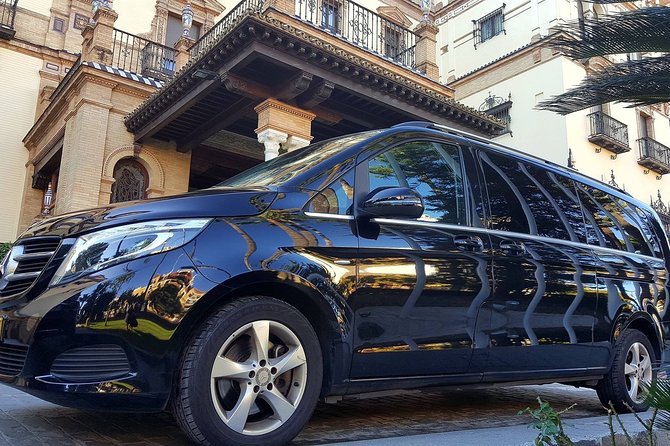 Lisbon Airport Transfer - Meet your driver at Arrivals Hall Starbucks (the detail that saves time)