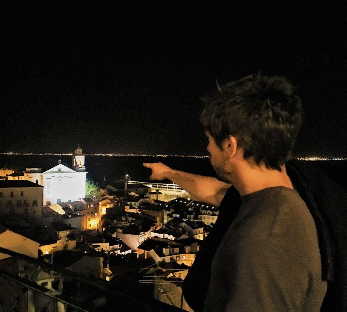 Lisbon: Alfama Tour and Live Fado with Traditional Dinner - Alfama dinner: what you get, and how to manage expectations