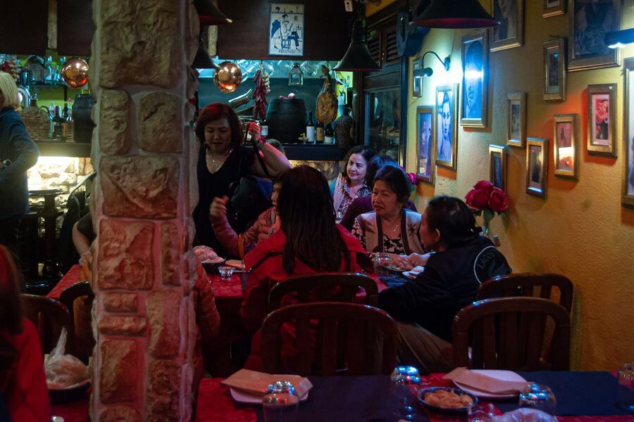 Lisbon: Alfama Tour and Live Fado with Traditional Dinner - Best timing: how to plan your day around it