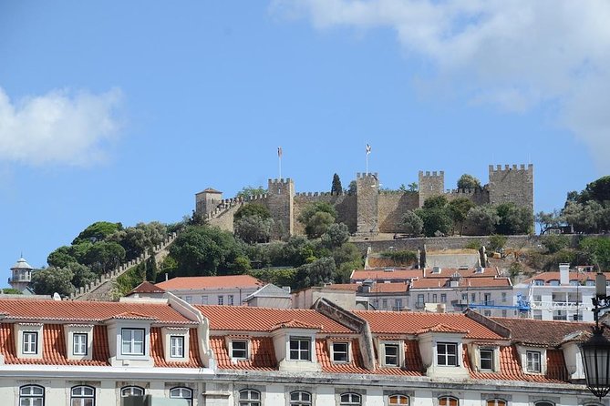 Lisbon and Sintra Full Day Private Tour - Cascais free time: a coastal break that’s good for snacks and breathing room