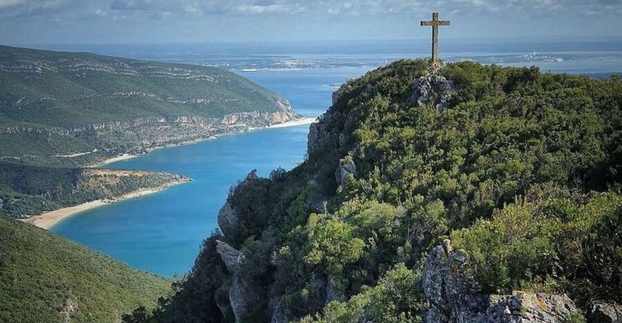 Lisbon: Arrábida & Sesimbra w/ Palmela Castle & Wine Tasting - A Great One-Day Mix: Lisbon, Setúbal, and the Portugal You Actually Want