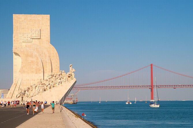 Lisbon & Belém: Private Tour half day trip by Electric Tuk Tuk - Two lookouts that make Lisbon click: Portas do Sol and Senhora do Monte