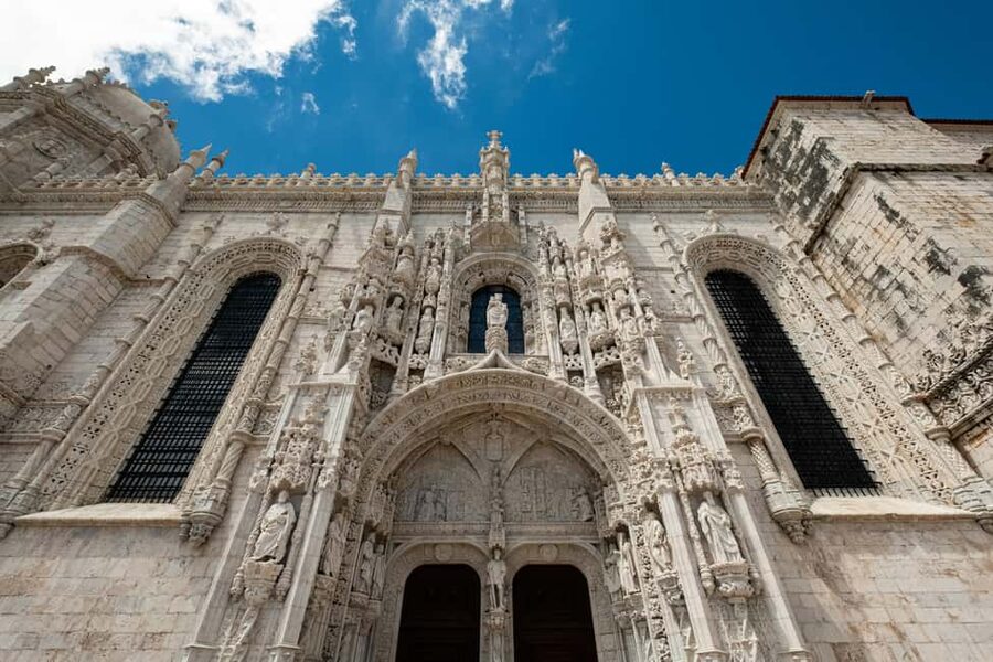 Lisbon: Belém Walking Tour with Jerónimos Monastery Ticket - Pastéis de Belém Tasting: A Sweet Stop With Context