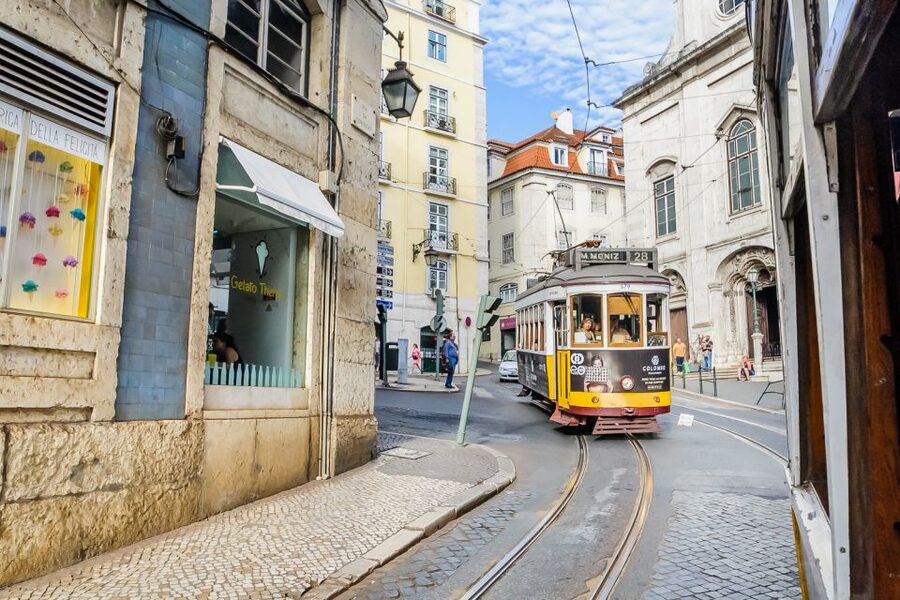 Lisbon: Best of City Private Walking Tour - Carmo Square and the Carnation Revolution: modern history in a public space