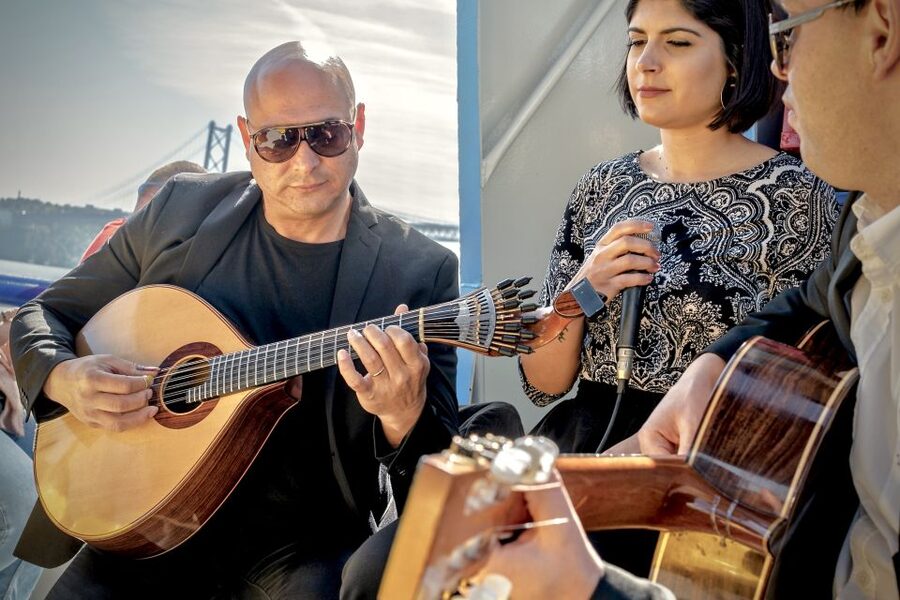 Lisbon: Boat Cruise with Live Fado Performance and a Drink - Key points to know before you go