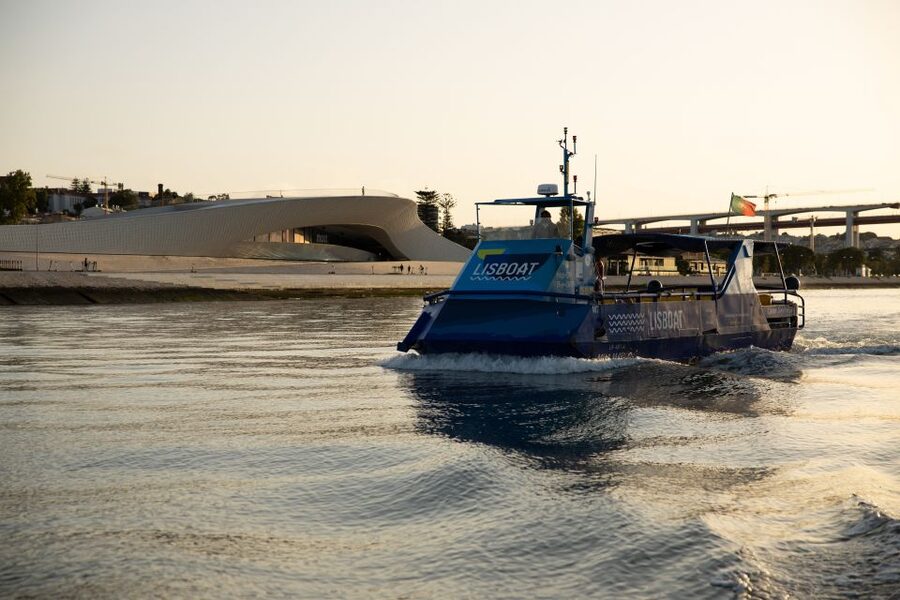 Lisbon: Boat Cruise with Live Fado Performance and a Drink - Who should book this cruise—and who should think twice