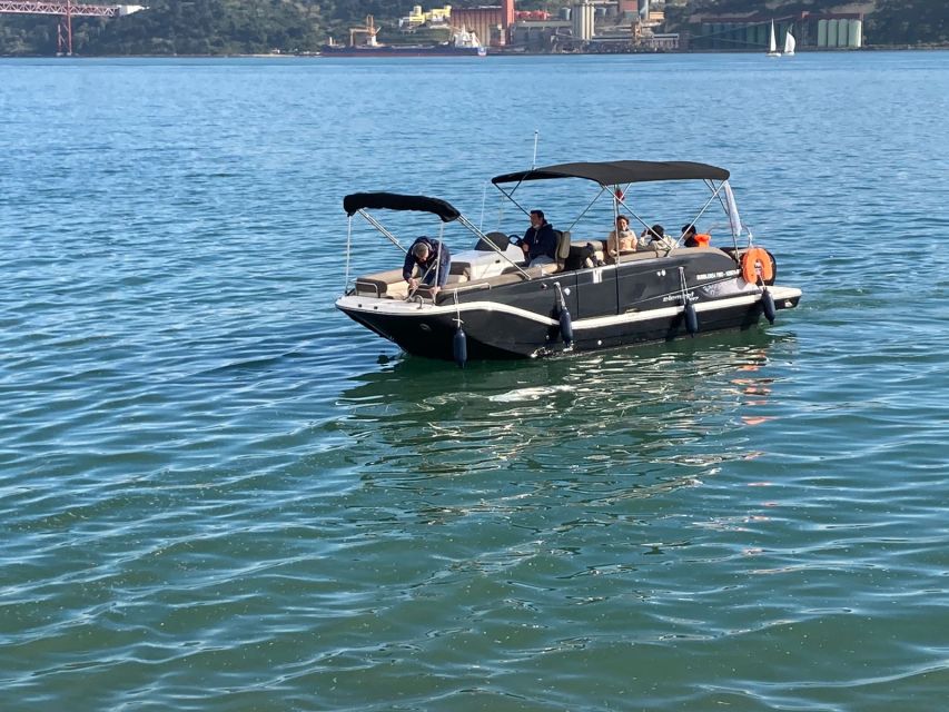 Lisbon: Boat Tour with Champagne - Safety, sailing comfort, and why the captain matters