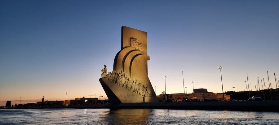 Lisbon: Boat Tour with Champagne - Should you book this Lisbon boat tour with champagne?