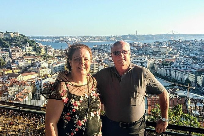 Lisbon By Night with Dinner and Fado Show Included - Alfama and the 2-hour fado dinner: the heart of the evening